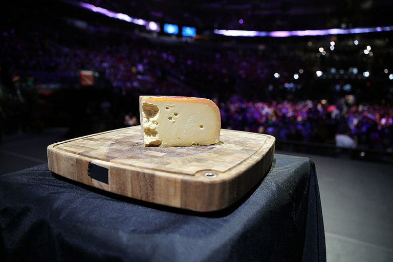 Как получить Головку сыра (Block of Cheese) в обновлении 7.33. Как сделать новый скрытый предмет в Dota 2